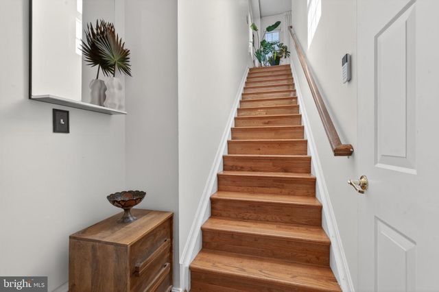 2819 CHINKAPIN OAK LN, Woodbridge, VA 22191