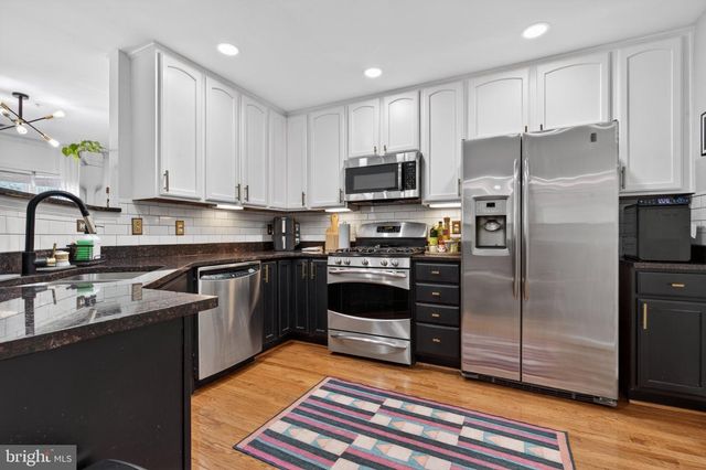 2819 CHINKAPIN OAK LN, Woodbridge, VA 22191