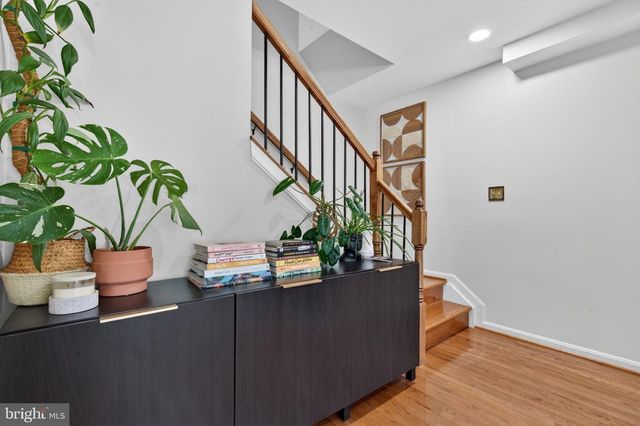 2819 CHINKAPIN OAK LN, Woodbridge, VA 22191