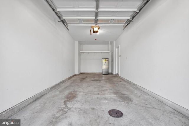 2819 CHINKAPIN OAK LN, Woodbridge, VA 22191
