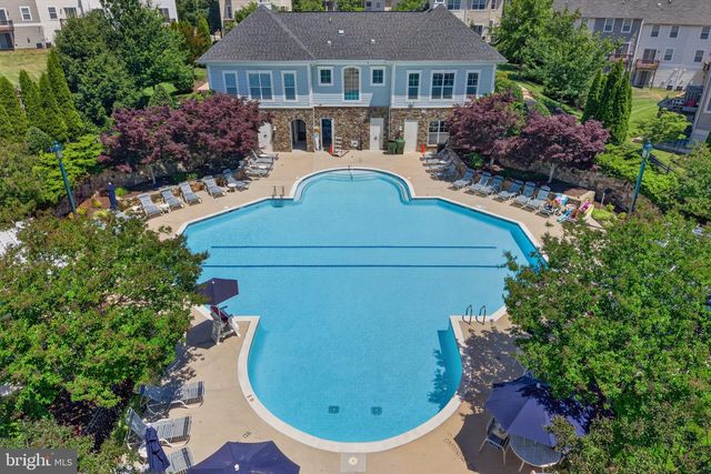2819 CHINKAPIN OAK LN, Woodbridge, VA 22191