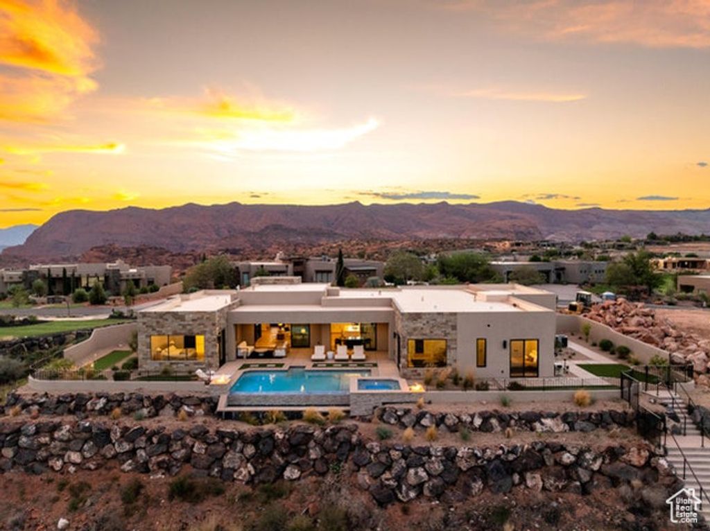 4816 N PETROGLYPH DR, St. George, UT 84770