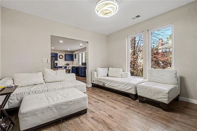 3336 SE Creatwood SE Trail, Smyrna, GA 30080