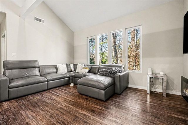 3336 SE Creatwood SE Trail, Smyrna, GA 30080