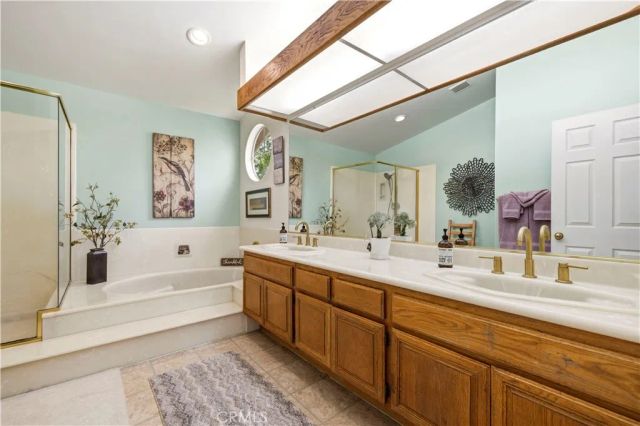 28931 Woodside Drive, Saugus, CA 91390