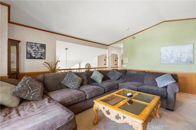 28931 Woodside Drive, Saugus, CA 91390