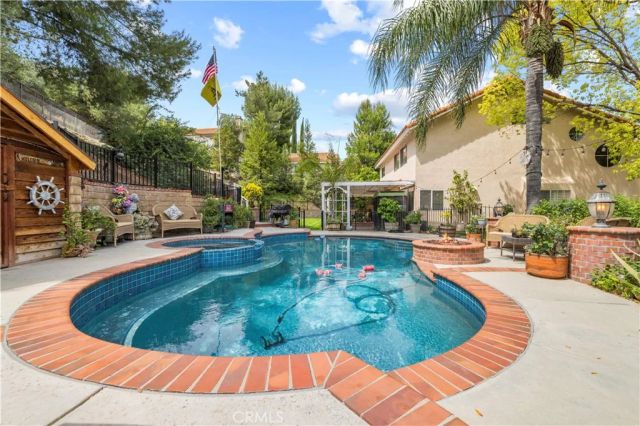 28931 Woodside Drive, Saugus, CA 91390