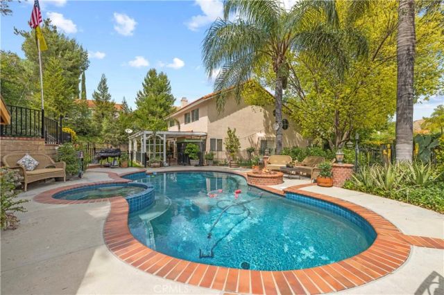 28931 Woodside Drive, Saugus, CA 91390