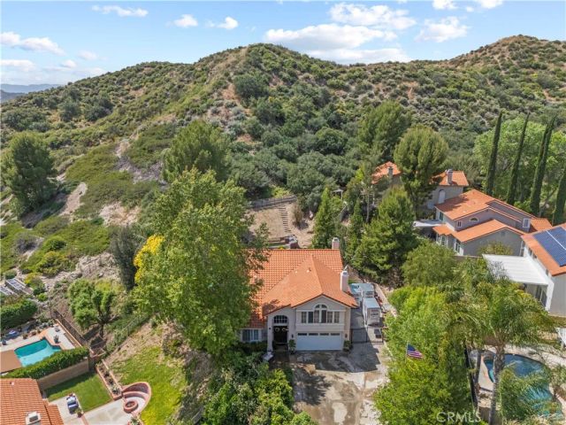 28931 Woodside Drive, Saugus, CA 91390