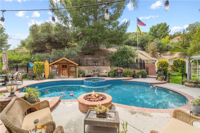 28931 Woodside Drive, Saugus, CA 91390