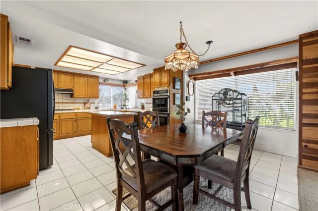28931 Woodside Drive, Saugus, CA 91390