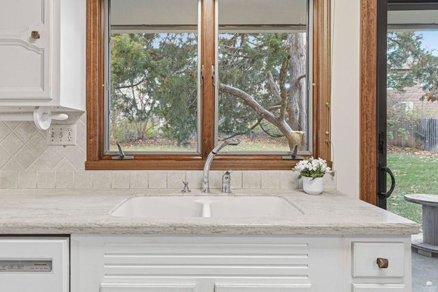 1621 Denholm Drive, Manhattan, KS 66503