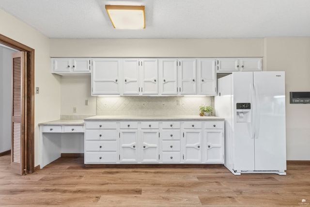 1621 Denholm Drive, Manhattan, KS 66503