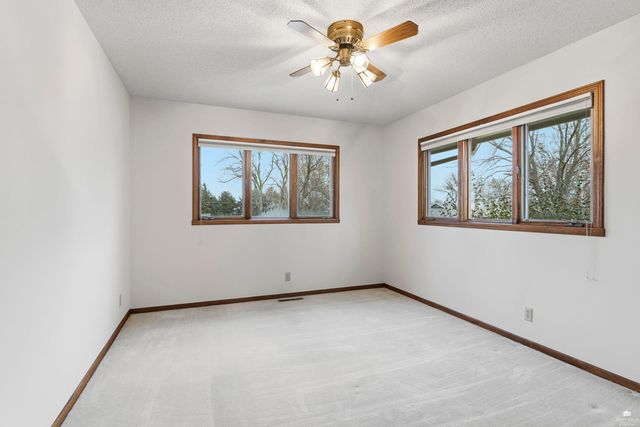 1621 Denholm Drive, Manhattan, KS 66503