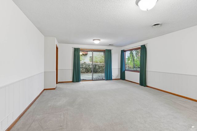 1621 Denholm Drive, Manhattan, KS 66503