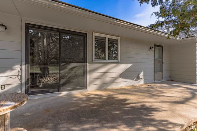 1621 Denholm Drive, Manhattan, KS 66503