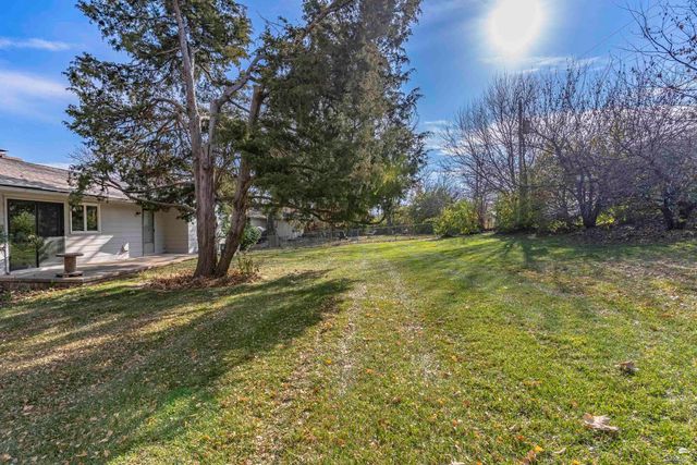 1621 Denholm Drive, Manhattan, KS 66503