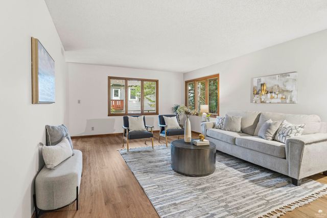 1621 Denholm Drive, Manhattan, KS 66503