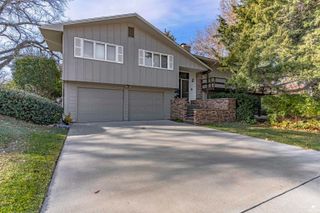 1621 Denholm Drive, Manhattan, KS 66503