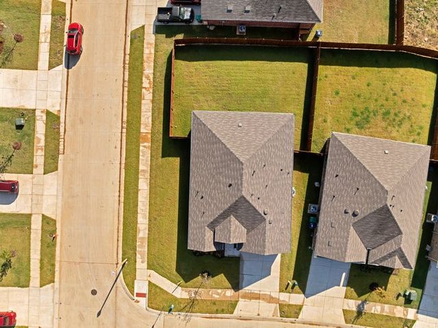 1450 Saddlehorn Drive, Denton, TX 76207