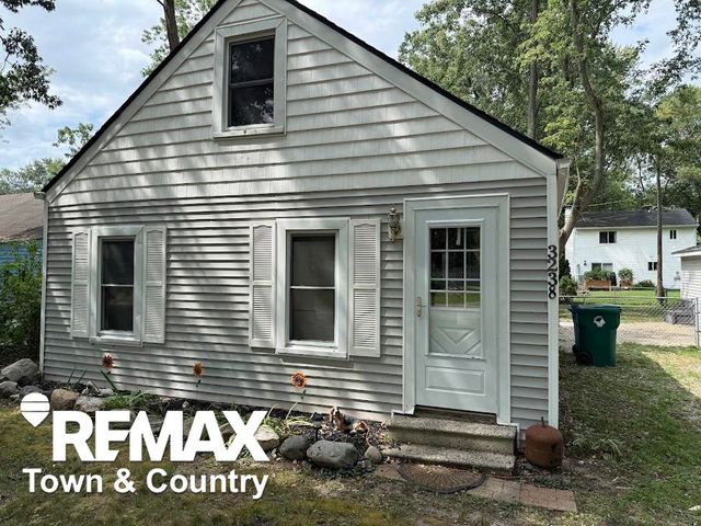 3238 Newton Road, Commerce Twp, MI 48382
