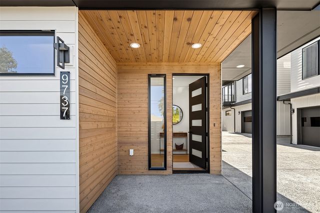 9739 12th Avenue NW, Seattle, WA 98117