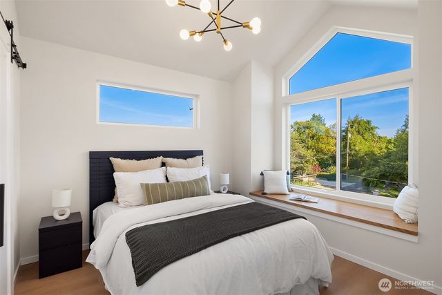 9739 12th Avenue NW, Seattle, WA 98117