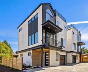 9739 12th Avenue NW, Seattle, WA 98117