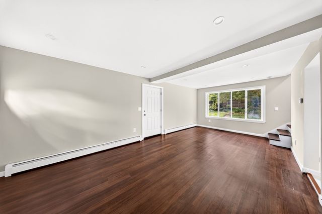 142 May St, North Attleboro, MA 02760
