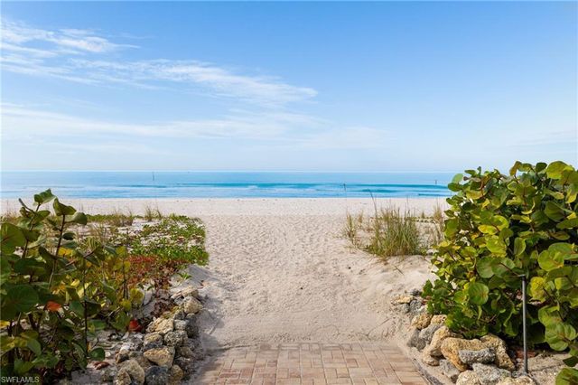 10475 Gulf Shore DR # 115, Naples, FL 34108