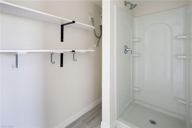 10475 Gulf Shore DR # 115, Naples, FL 34108