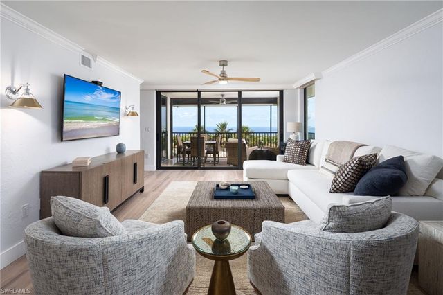 10475 Gulf Shore DR # 115, Naples, FL 34108