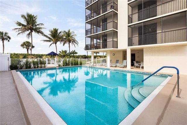 10475 Gulf Shore DR # 115, Naples, FL 34108