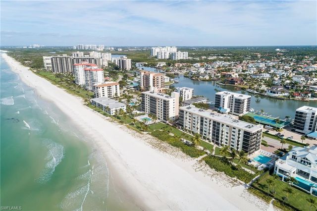 10475 Gulf Shore DR # 115, Naples, FL 34108