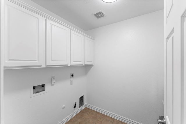12611 Wandering Streams Drive, Tomball, TX 77377