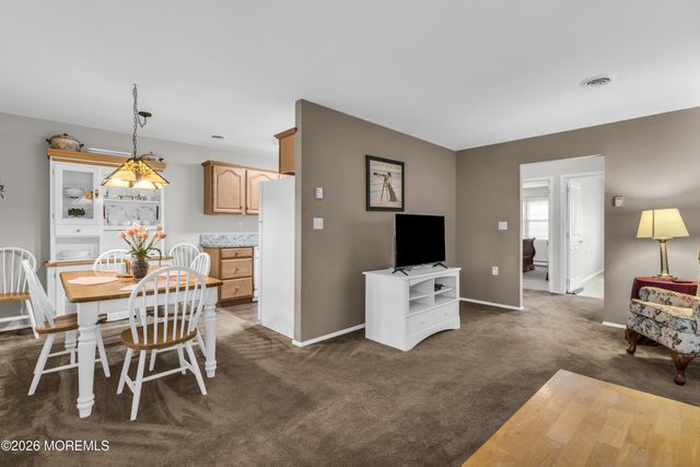 44D Edinburgh Lane, Manchester, NJ 08759