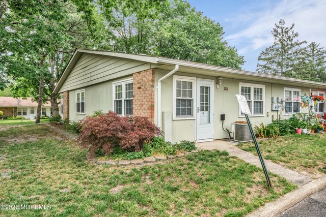 44D Edinburgh Lane, Manchester, NJ 08759