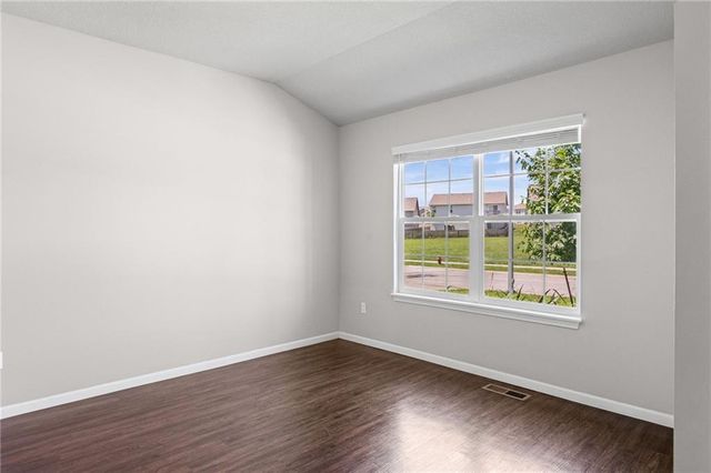 717 Samantha Lane, Belton, MO 64012