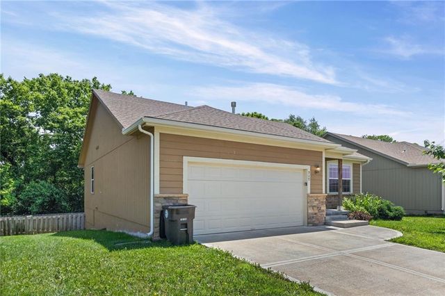 717 Samantha Lane, Belton, MO 64012