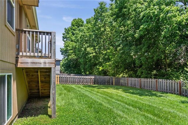 717 Samantha Lane, Belton, MO 64012