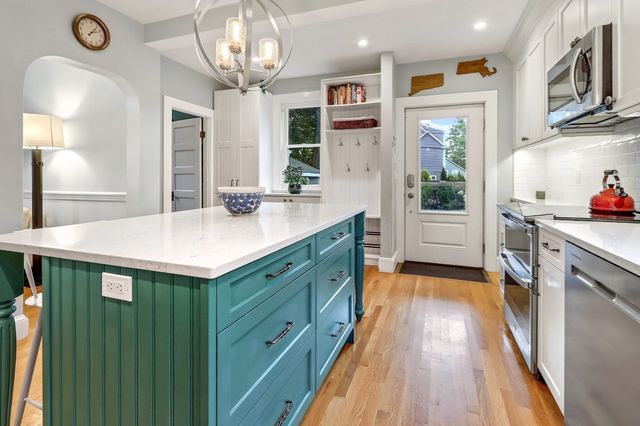 12 Lorette St, Boston, MA 02132