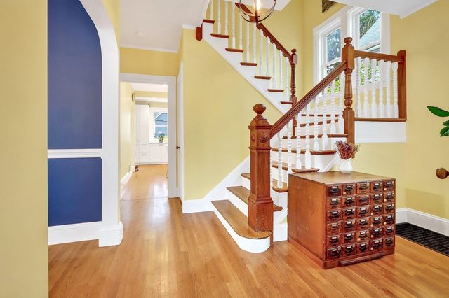 12 Lorette St, Boston, MA 02132