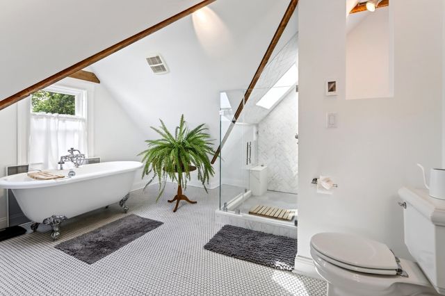 12 Lorette St, Boston, MA 02132