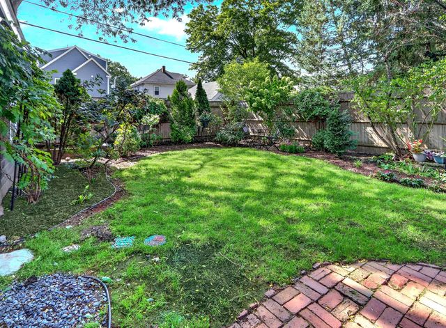 12 Lorette St, Boston, MA 02132