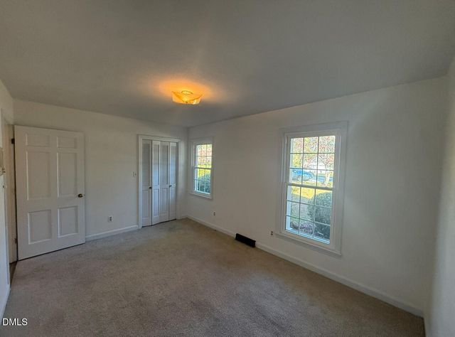 1668 Banbury Drive, Fayetteville, NC 28304