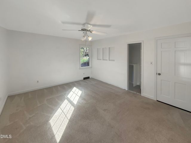 1668 Banbury Drive, Fayetteville, NC 28304