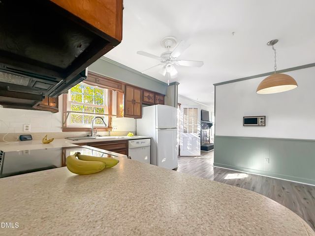 1668 Banbury Drive, Fayetteville, NC 28304