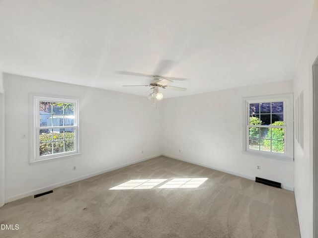 1668 Banbury Drive, Fayetteville, NC 28304
