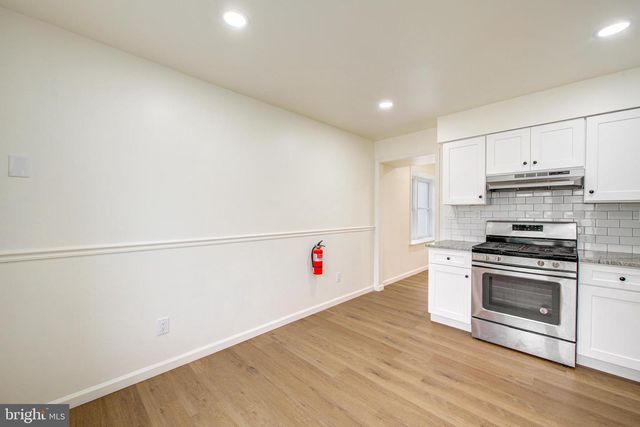 55 HAMPTON GATE DR, Sicklerville, NJ 08081