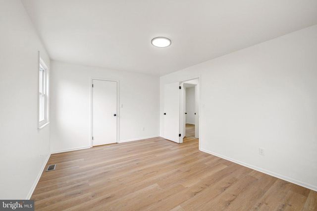 55 HAMPTON GATE DR, Sicklerville, NJ 08081